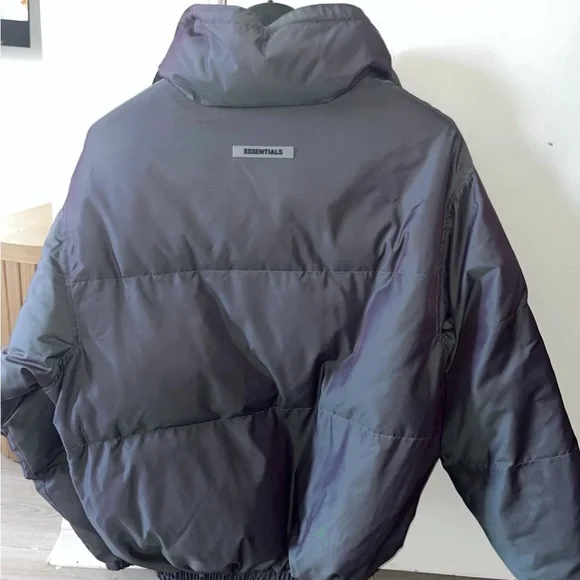Essentials Iridescent Puffer Jacket - Picture 9 of 12